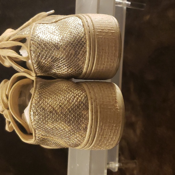 Vince Camuto Reptile Embossed and Knit Overlap Platform Sneaker EUC - Picture 2 of 9